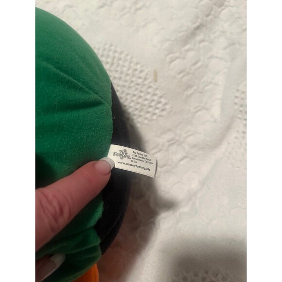 Christmas Tree Penquin - Picture 3 of 3